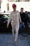 th_86333_RihannashoppedatPradaJean_PaulGaultierandColette_14_122_466lo.jpg